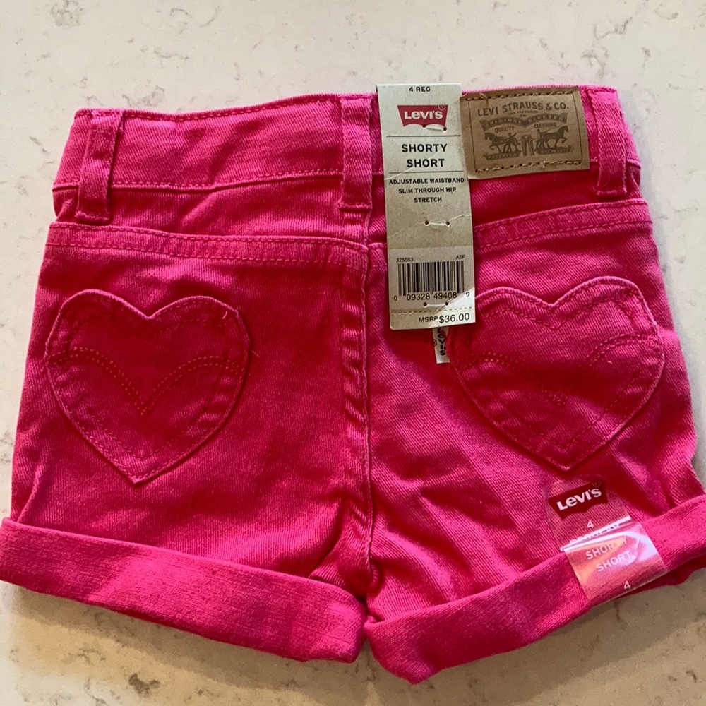 Adorable heart pocket shorts